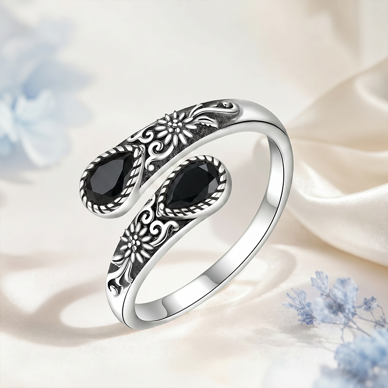 Vintage Style • Adjustable Fit • Timeless Elegance